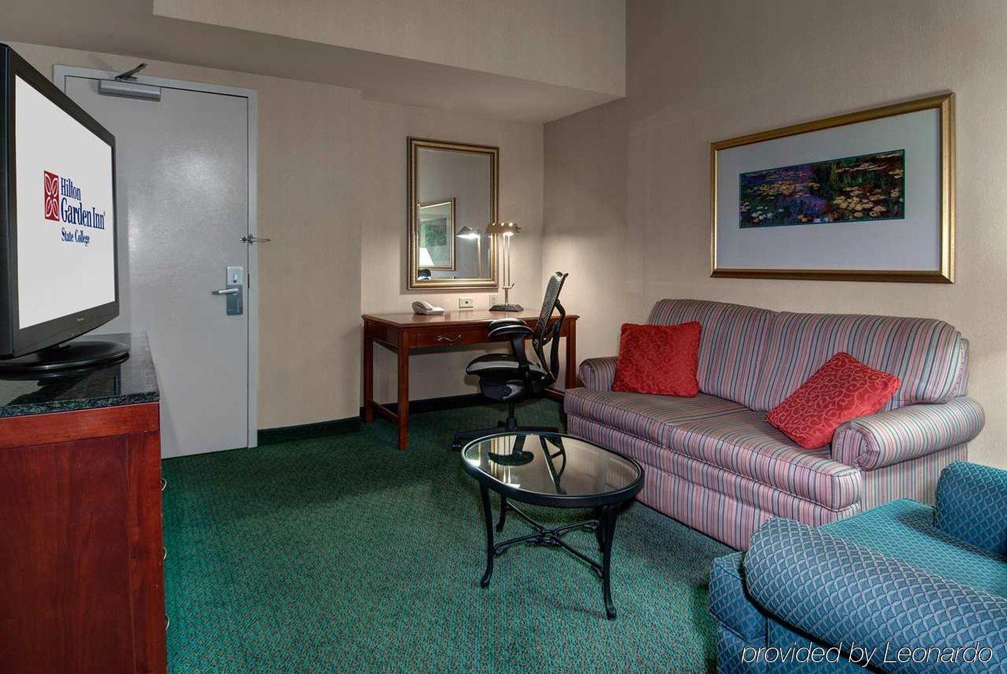 Hotel Hilton Garden State College