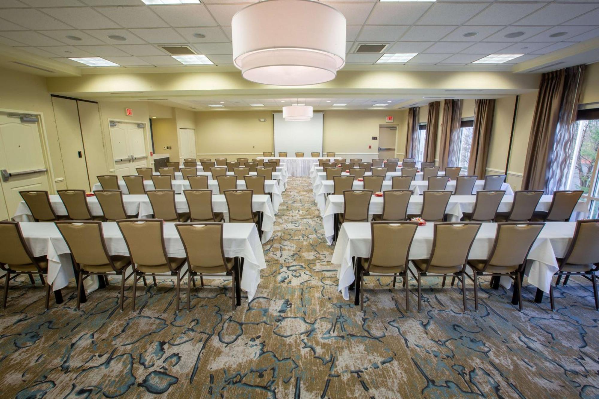 Hilton Garden 3* State College
