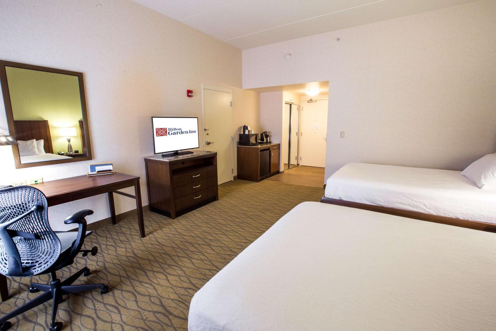 Hotel Hilton Garden State College