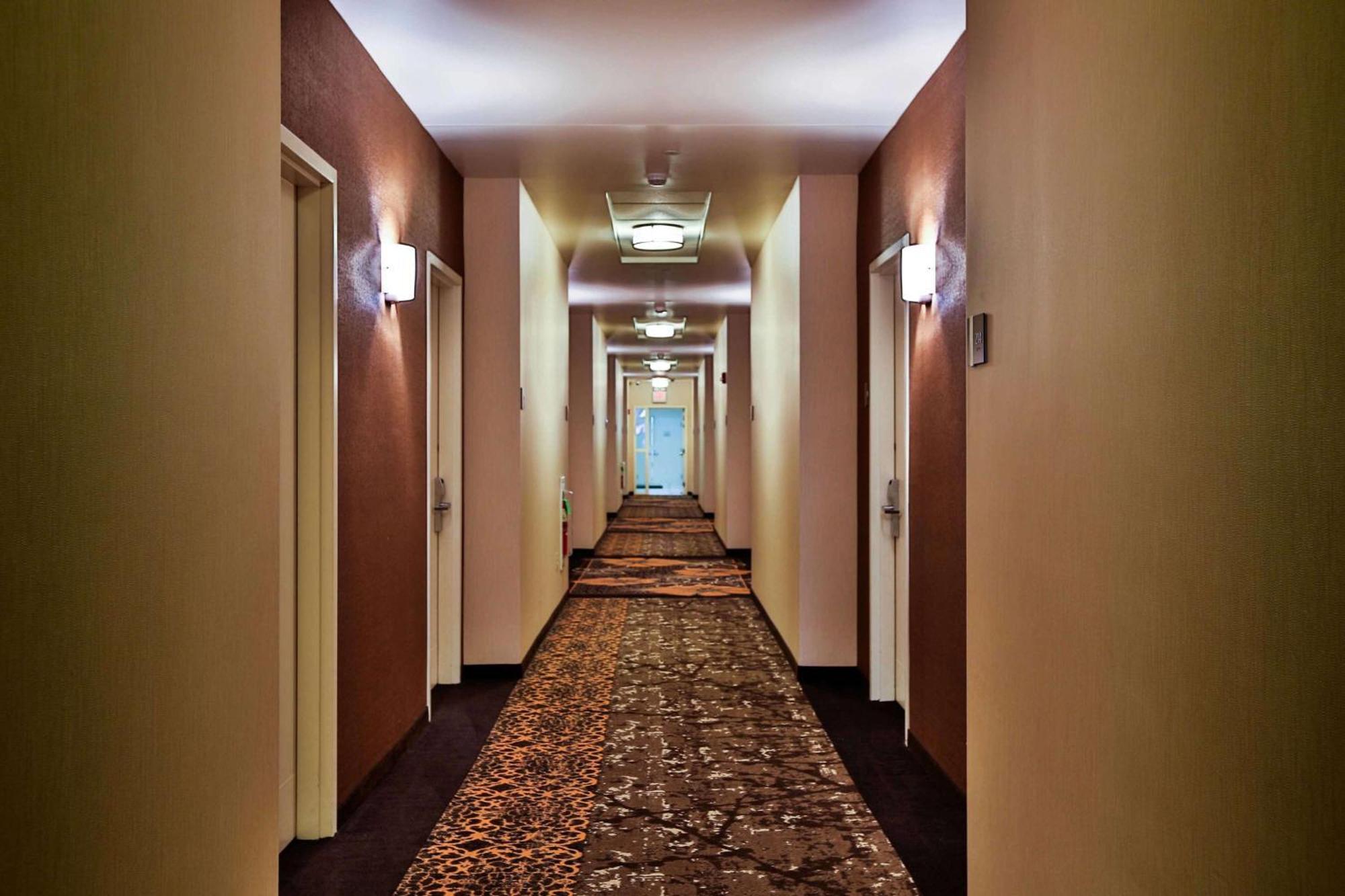 Hilton Garden 3*